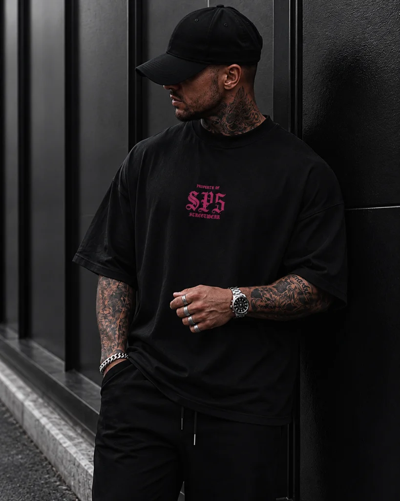 International Tee / Black
